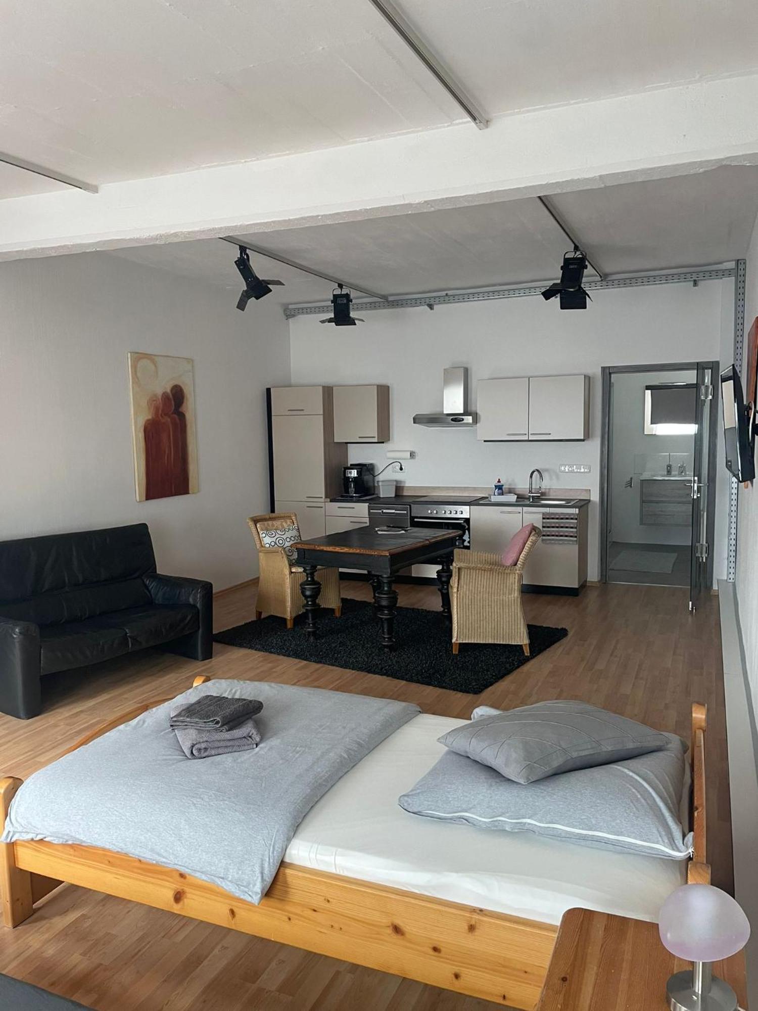 40 Qm Grosse Studiowohnung Zentral Gelegen In Groß-Umstadt Esterno foto